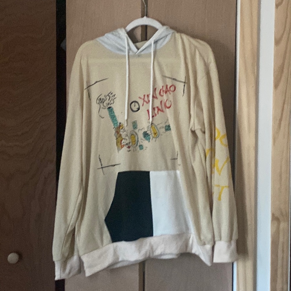 Zara Man Large Hooded Long Sleeve Graphic Art Lightweight Sweatshirt